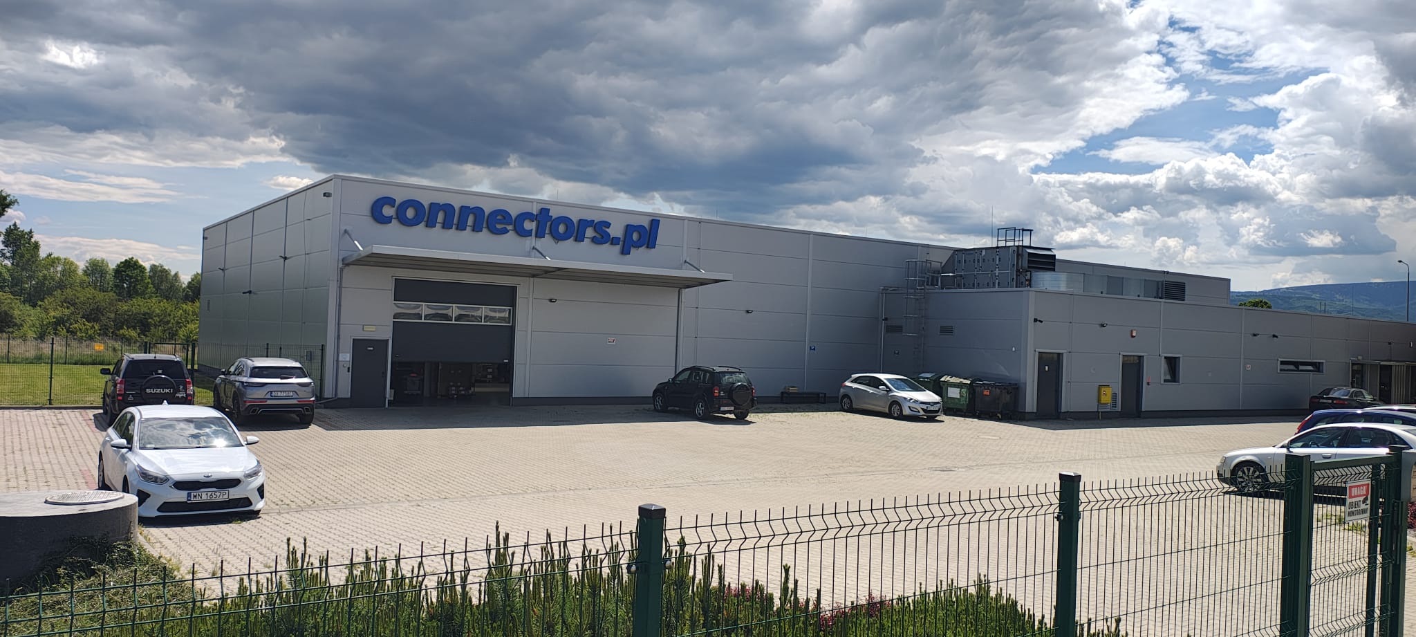 Hala produkcyjna Connectors Poland